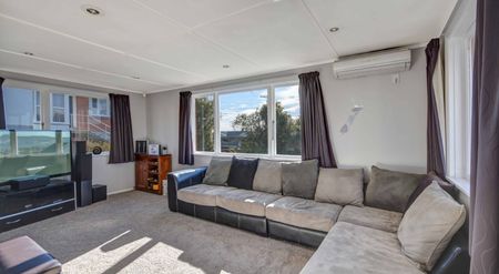 Sunny with a View - Photo 2