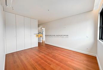 Apartamento T4 em Porto