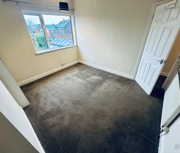 Bank Street - Photo 2