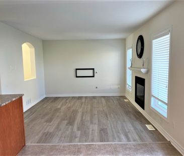 For Lease - 105 TACOM Circle, Barrhaven, Ontario - Photo 1