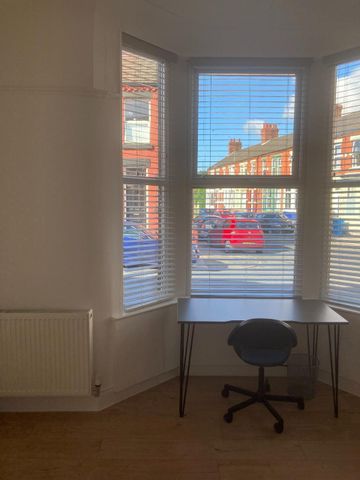 4 Bed Semi-Detached House, Nithsdale Road, L15 - Photo 5