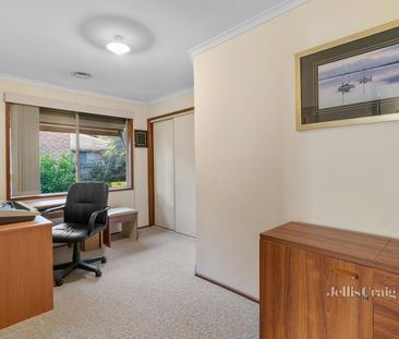 Family Sanctuary Surrounded by Parklands - Photo 6