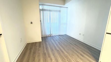 For Lease - 8 Interchange Way Unit# 2010, Vaughan, Ontario - Photo 3