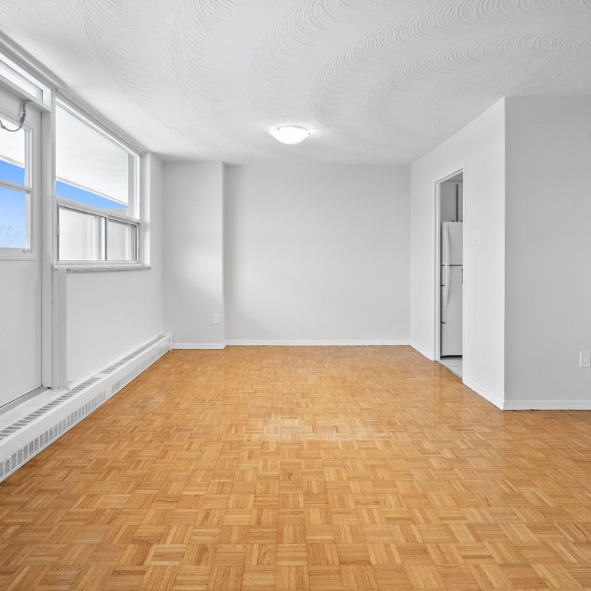 For Lease - 105 Rowena Drive Unit# 418, Toronto, Ontario - Photo 1