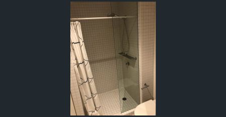 Two bedroom apartment near Uni Mel with new floor - Photo 4