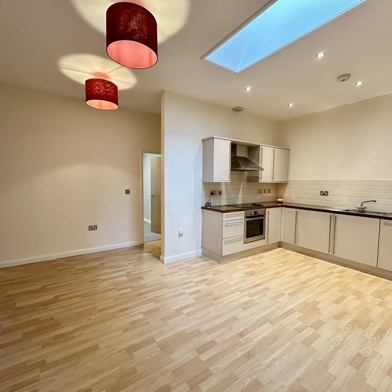 2 bedroom apartment to rent - Photo 1