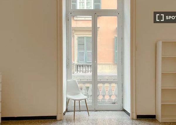 genoa, Liguria 16124