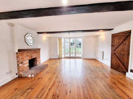 3 bedroom detached house to rent - Photo 3