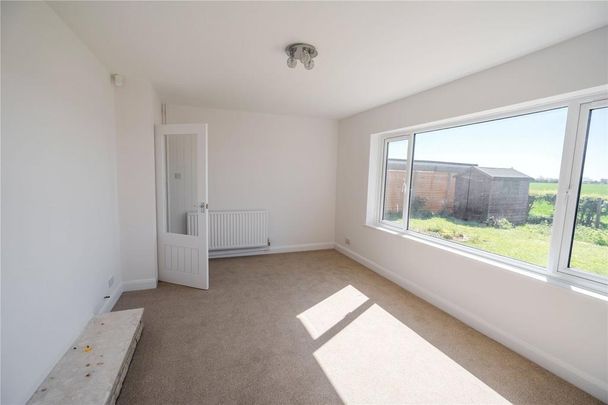 3 bedroom bungalow to rent - Photo 1