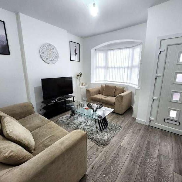 Topsham Road, Smethwick, B67 - Photo 1