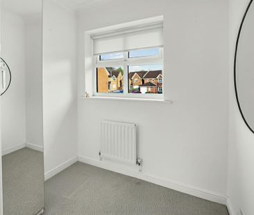 3 bedroom semi-detached house to rent - Photo 5