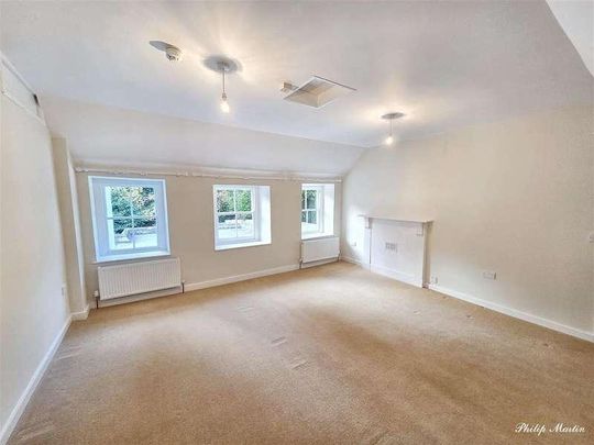 Mawnan Smith, TR11 - Photo 1