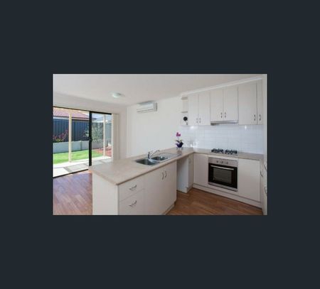 18 Minindee Avenue, Andrews Farm, SA 5114 - Photo 3