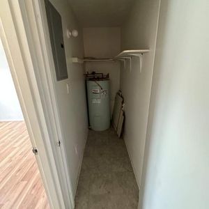 GRAND ET LUMINEUX 4.5 DISPONIBLE 15 NOVEMBRE - Photo 2