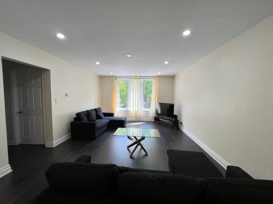 For Lease - 37 1/2 Cumberland Street, St. Catharines, Ontario - Photo 1