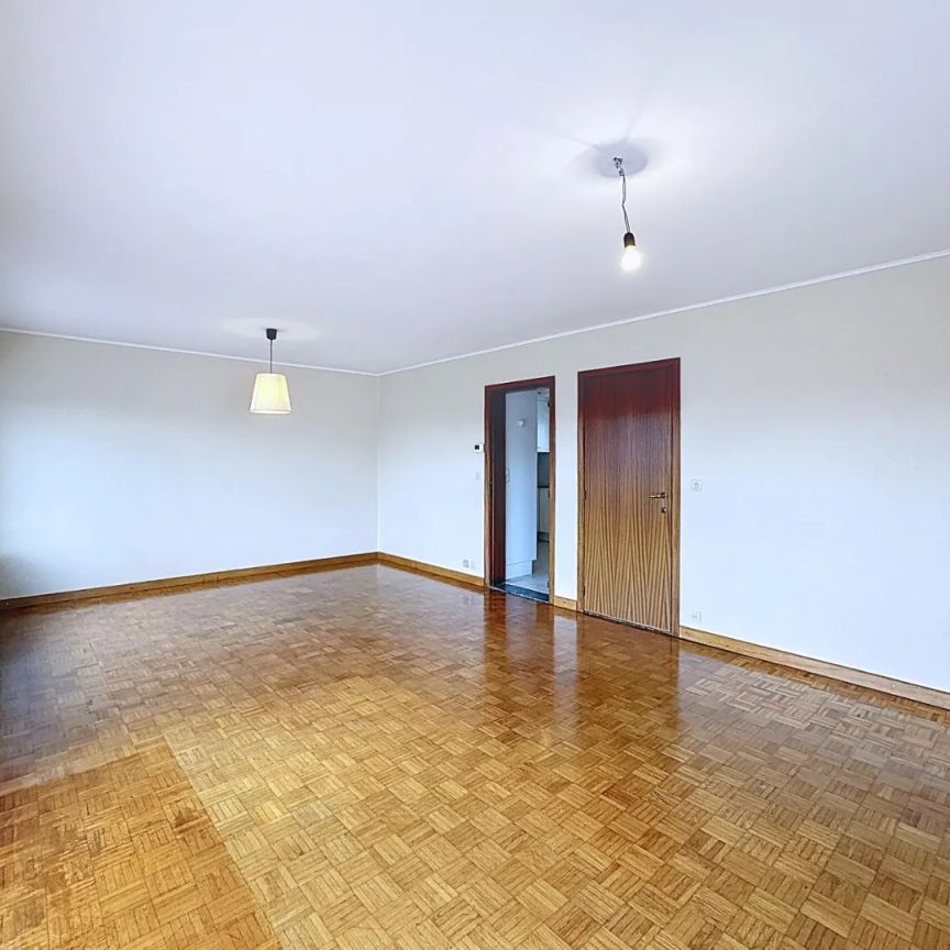 Ruime woning met 3 slaapkamers en garage - Foto 1