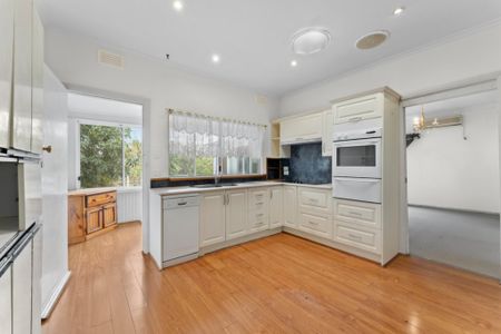 Family Home in the Balwyn North High School Zone - Photo 4