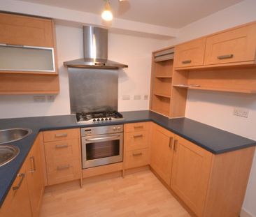 2 bedroom flat to rent - Photo 4