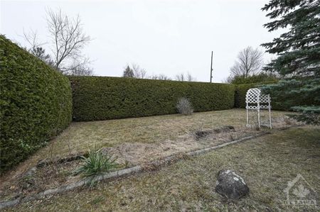 For Lease - 5 Beverly Street, Stittsville - Munster - Richmond, Ontario - Photo 3