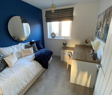 3 bedroom end of terrace house to rent - Photo 4