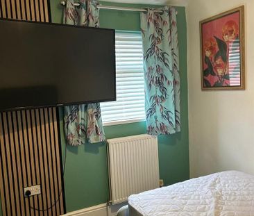 4 bedroom house share to rent - Photo 3