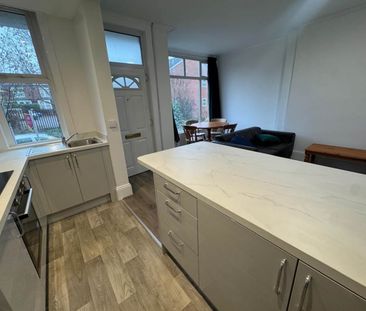 Stanmore Avenue (Room 3), Burley, - Photo 6