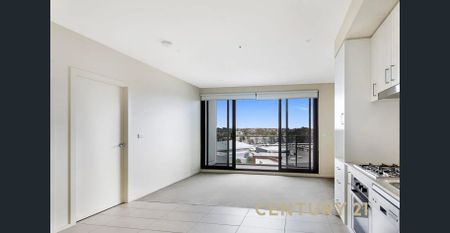 Stylish 1-Bed in Prime Location - Photo 4