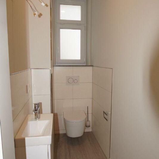 Dreiraumwohnung mit Wohnküche und Loggia als Erstbezug in Erfurt - Süd - Photo 1