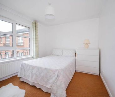 10 Richmond Avenue, Holywood, BT18 9TE - Photo 4