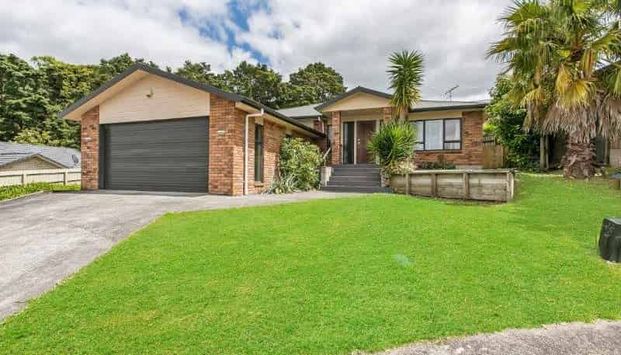Four bedroom home in Pukekohe! - Photo 1