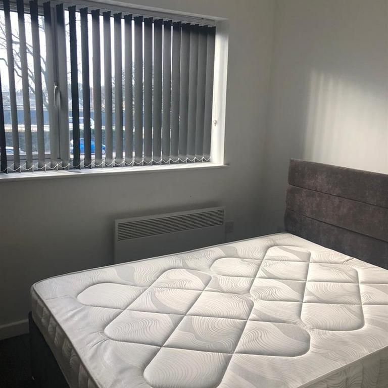 3 bedroom apartment to rent - Photo 1