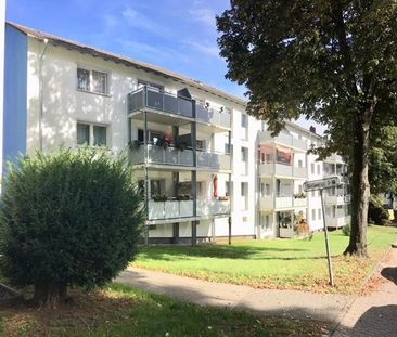 Frisch renovierte 3-Zi.-Whg. mit neuem Tageslichtbad und Balkon - Photo 6