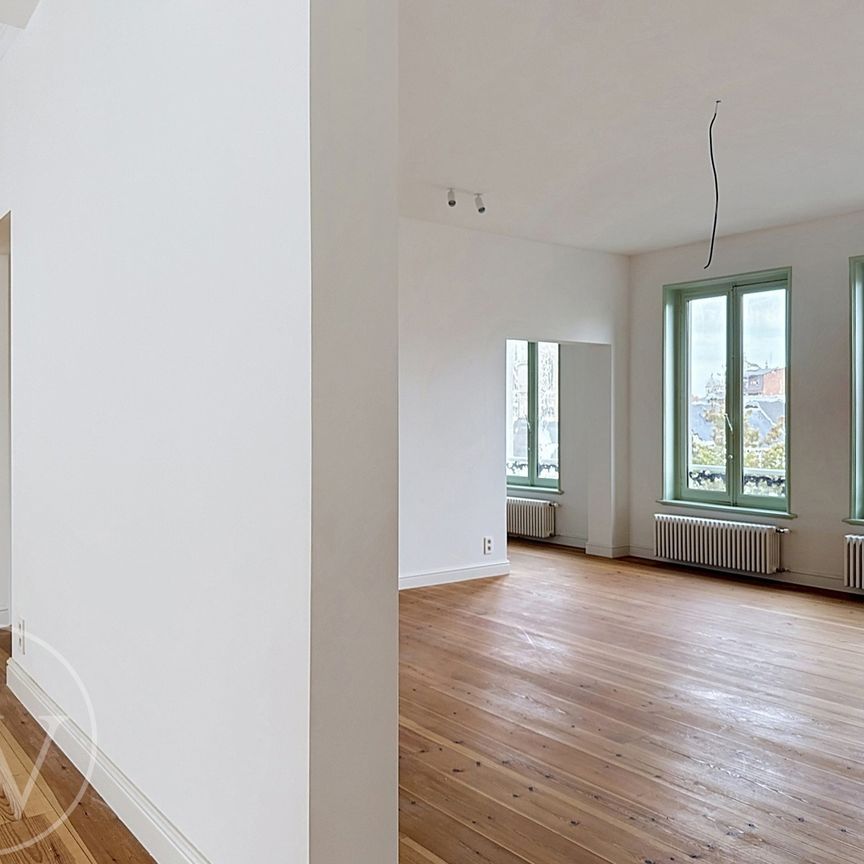 Appartement te huur in Antwerpen met 3 slaapkamers - Photo 1