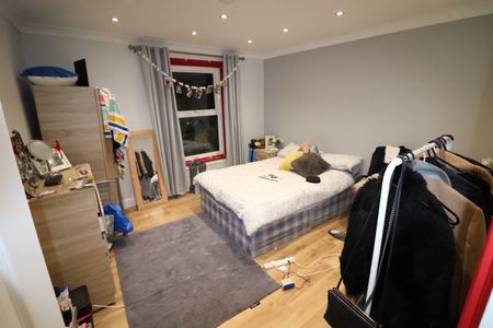 8 Bed Semi-Detached House, Alma Road, SO14 - Photo 5