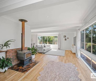 MODERN FAMILY LIVING IN A PRIME TAREE WEST LOCATION - Photo 5