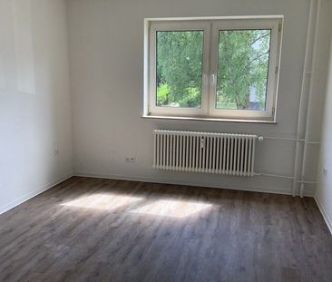 Sanierte Wohnung : individuelle 2,5-Zimmer-Wohnung fußläufig zur HDW - Photo 1