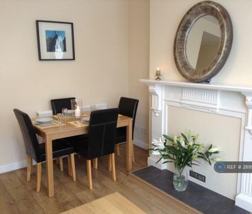 3 bedroom flat to rent - Photo 1