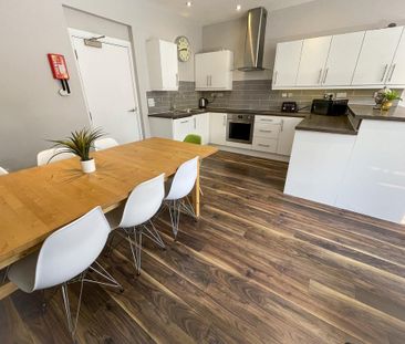 1 bedroom in a house share to rent - Photo 4