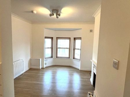 Humberstone Road, Cambridge £1,300 pcm ⓘ The monthly or weekly payment required by the landlord. Read our glossary page , 1 bedroom, flat, to let * Tenant info - Photo 4