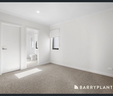 4-Bedroom, 3-Bathroom Townhouse with Flexible Floorplan. - Photo 2