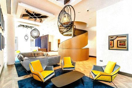 AVAILABLE DEC 23RD! | SOUGHT OUT DEVELOPMENT | IN HIGH DEMAND | PARKING AVAILABLE | PRIME LOCATION | 24-HOUR CONCIERGE | RESIDENTS GYM | BLEND OF COMFORT AND CONVENIENCE - Photo 3