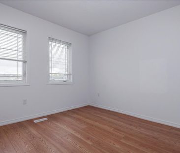 For Lease - 79 Franks Way, Barrie, Ontario - Photo 5