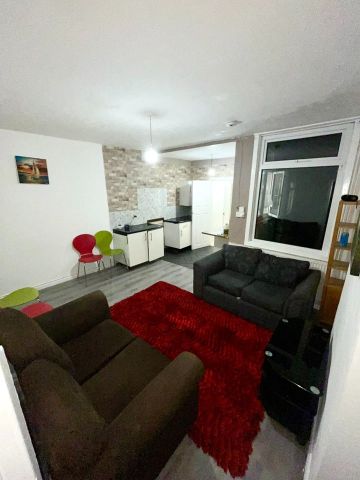 Room in a Shared House, Maud Street, NG7 - Photo 2