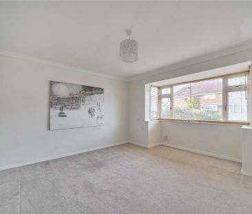 4 bedroom semi-detached house to rent - Photo 6