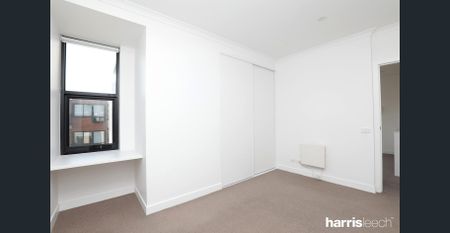 Modern Two Bedroom Apartment in Brunswick West - Photo 3