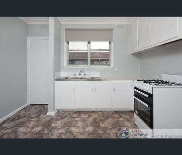 2/15 Wedge Street, Dandenong, Vic 3175 - Photo 4