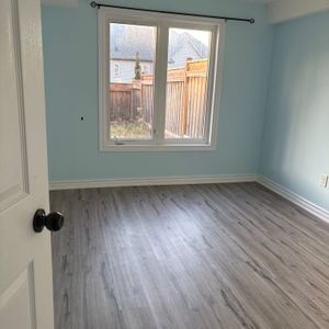 For Lease - 1816 Silverstone Crescent, Oshawa, Ontario - Photo 2