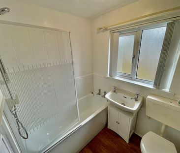 23 Churchill Avenue, Millisle, - Photo 6