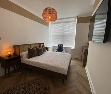 2 bedroom flat to rent - Photo 5