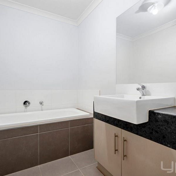 3 BEDROOM HOME - Photo 1